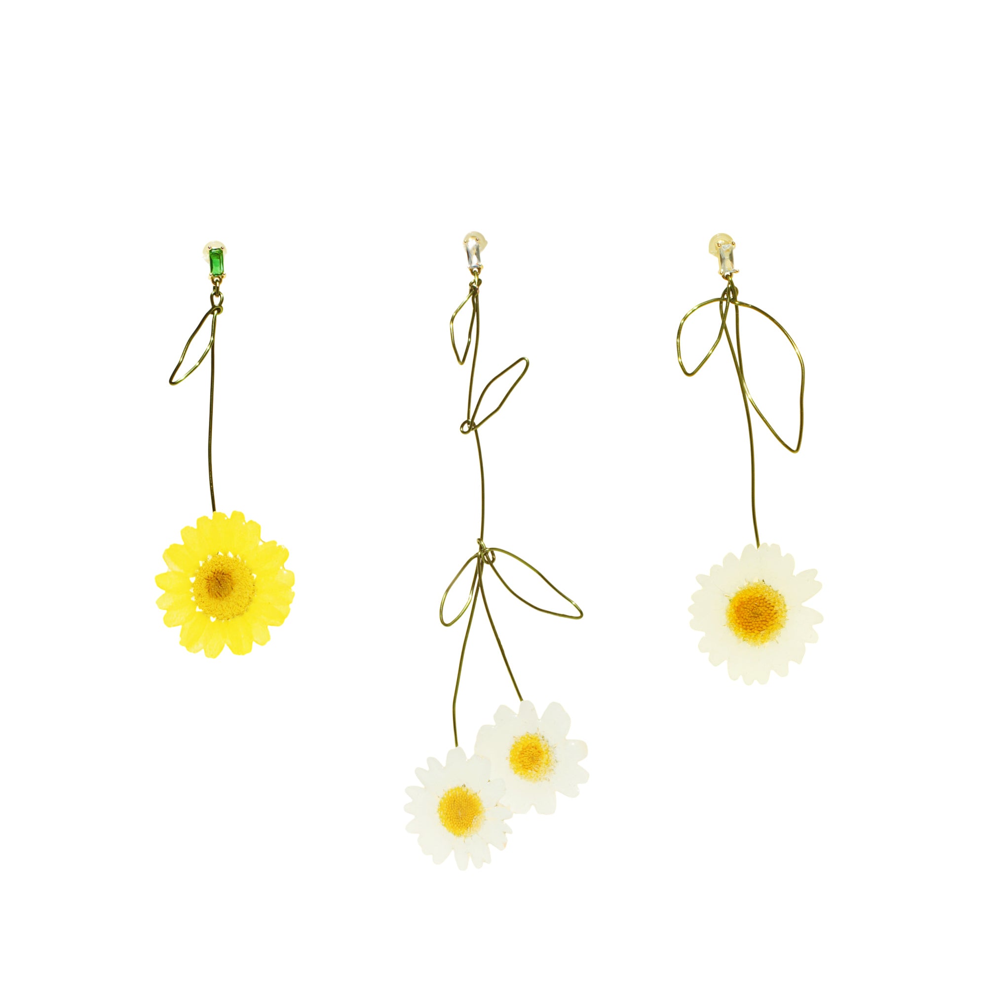 *REAL FLOWER* Single Daisy Earring w Wired Stem & Leaves