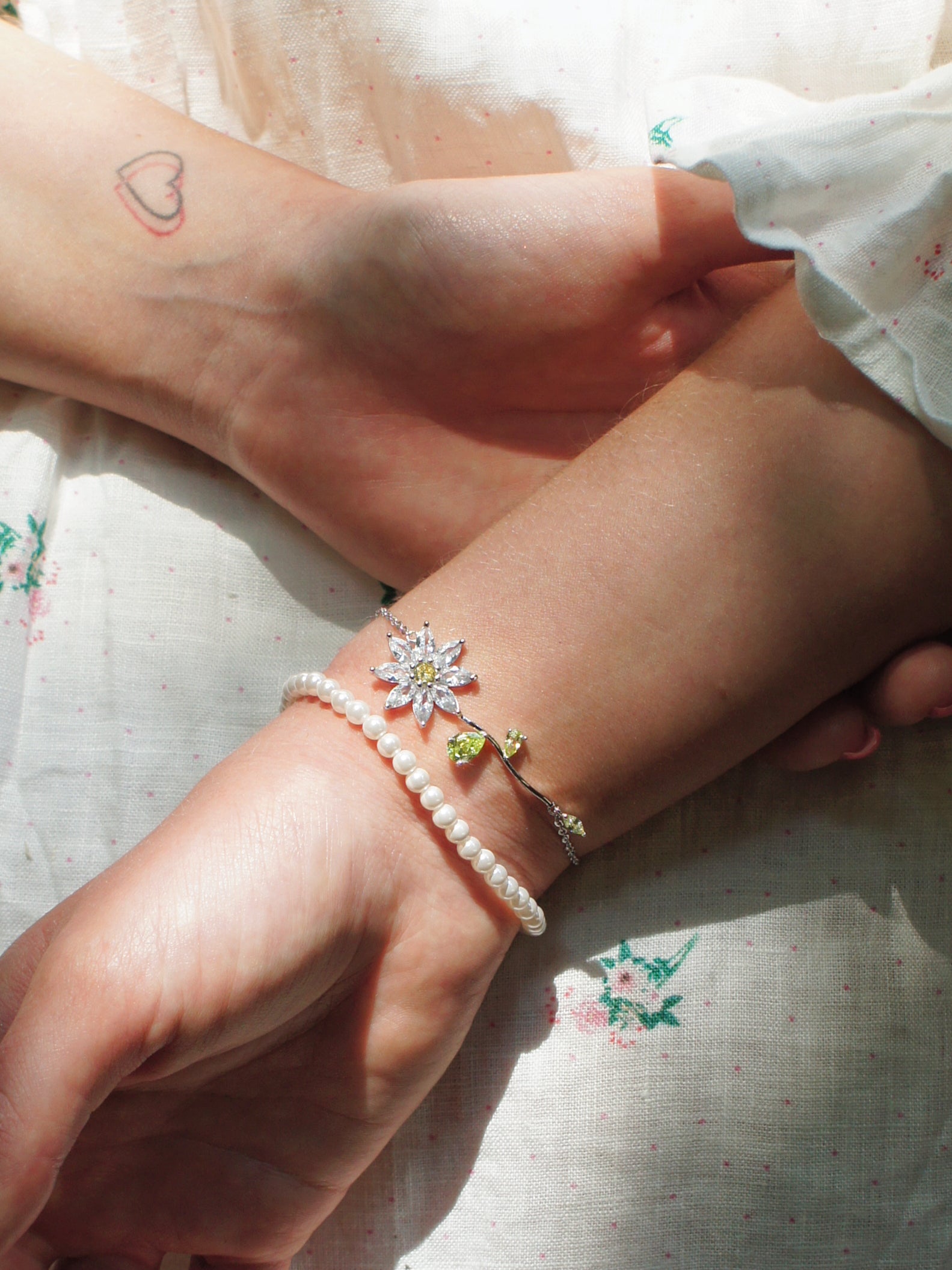 Garden Tales Crystal Daisy with Stem Bracelet, Sterling Silver