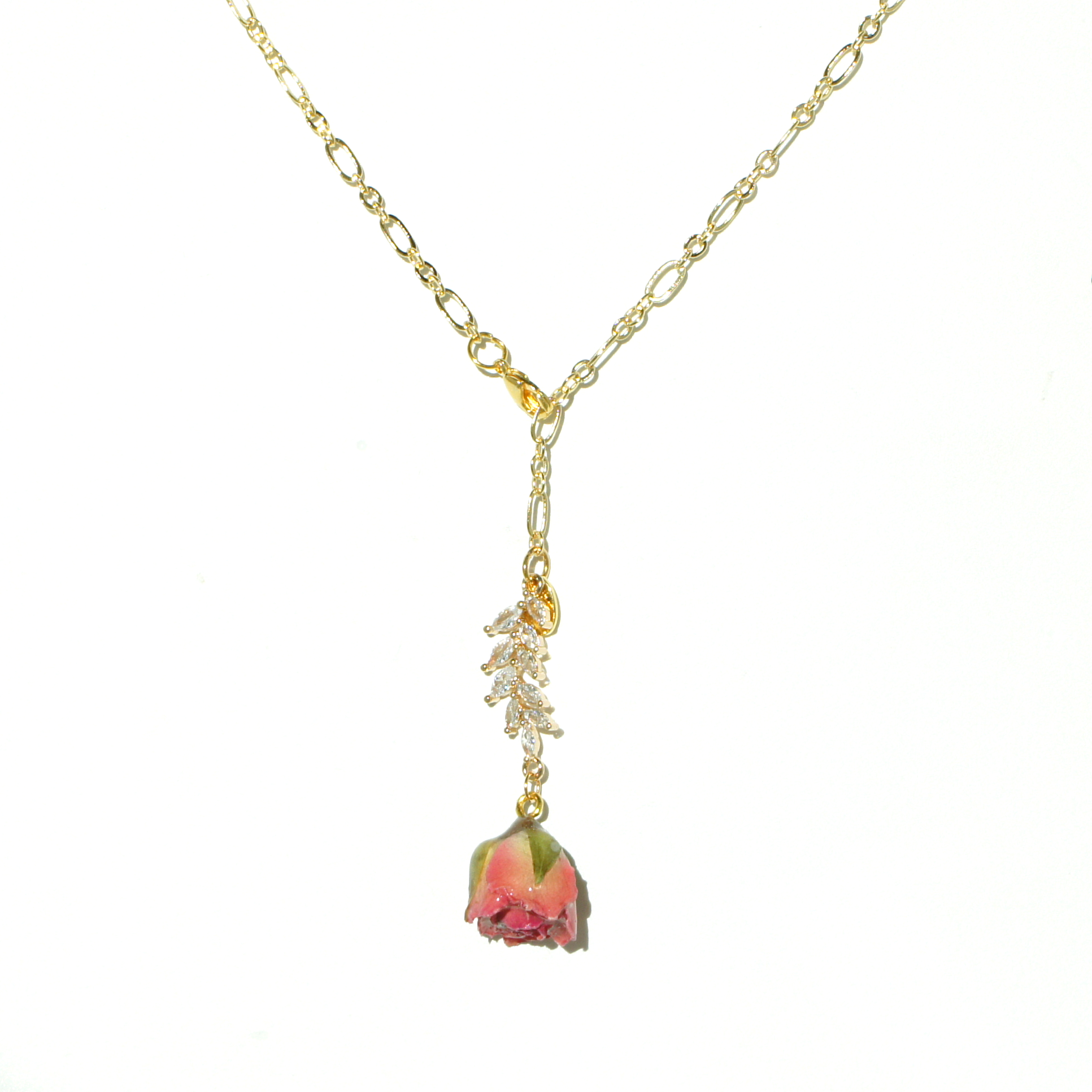 *REAL FLOWER* Rosa Brillante Rosebud Pendant Chain Necklace with Crystal Leaves