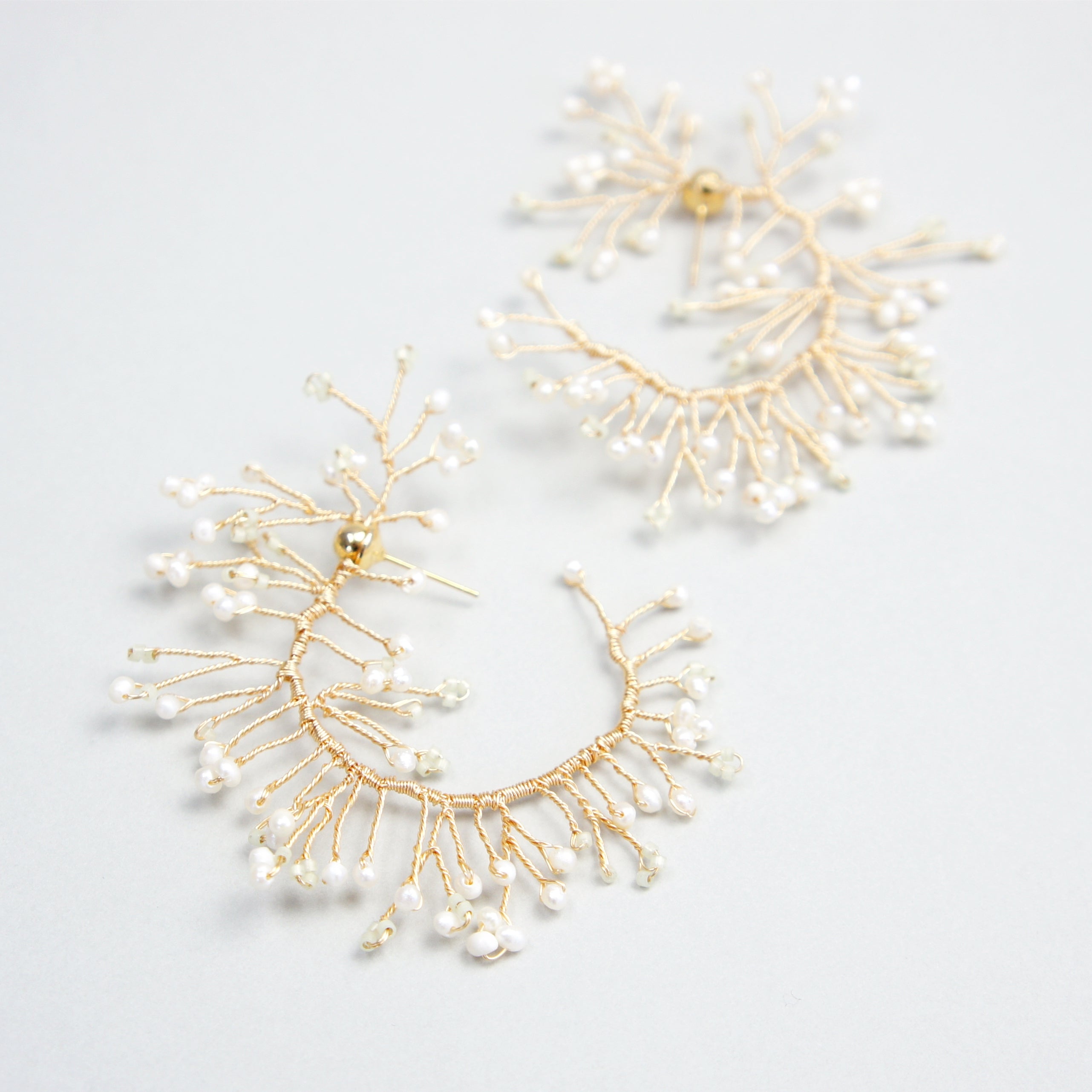 Soft Rime Curved Branch Earrings