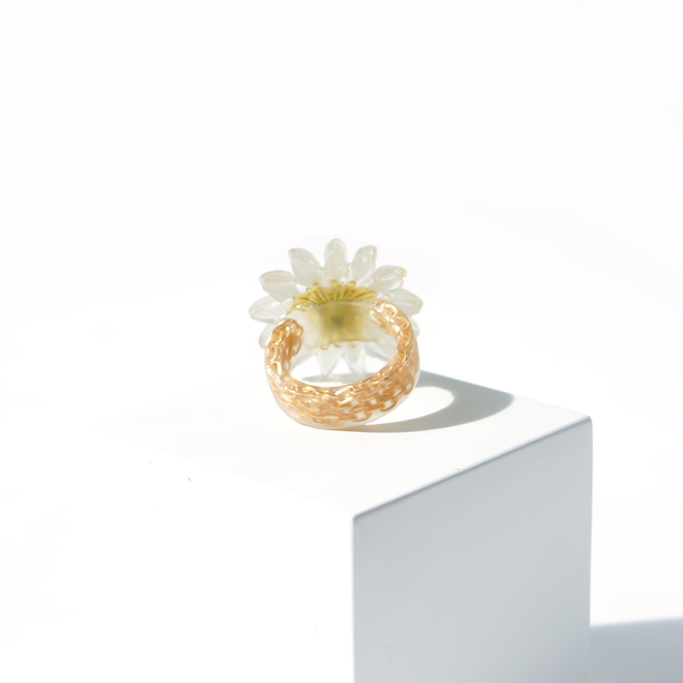 *REAL FLOWER* Reborn White Daisy Ring