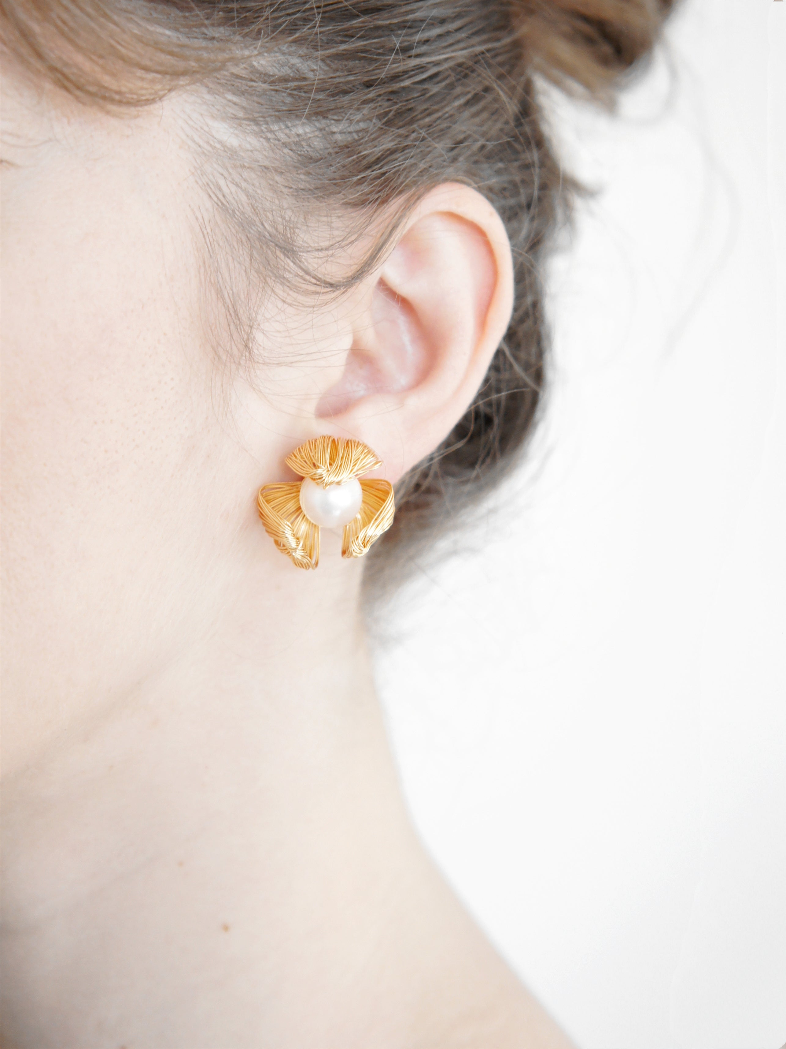 Iris 10mm Freshwater Pearl Studs Earrings