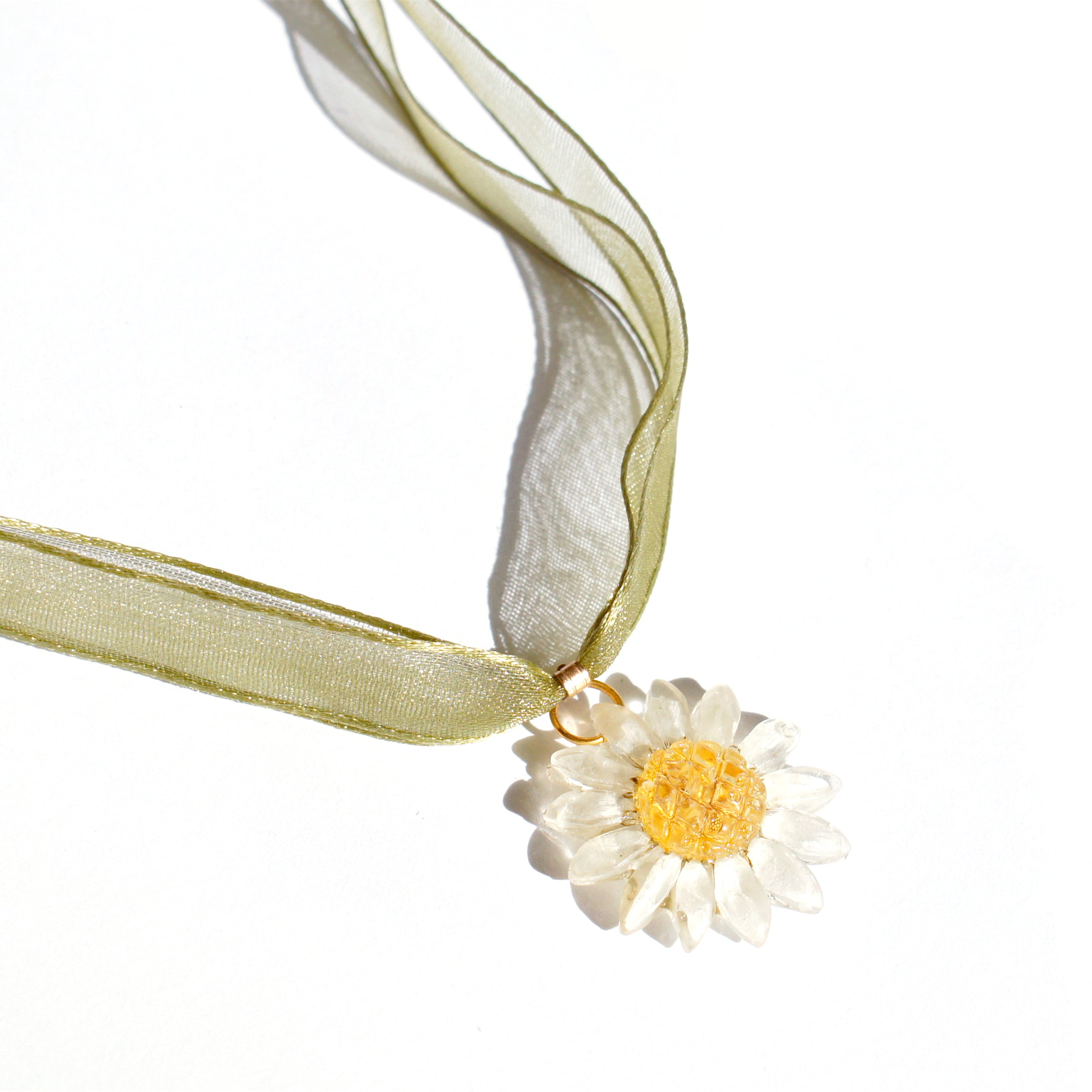*REAL FLOWER* Reborn White Daisy Organza Choker/Necklace