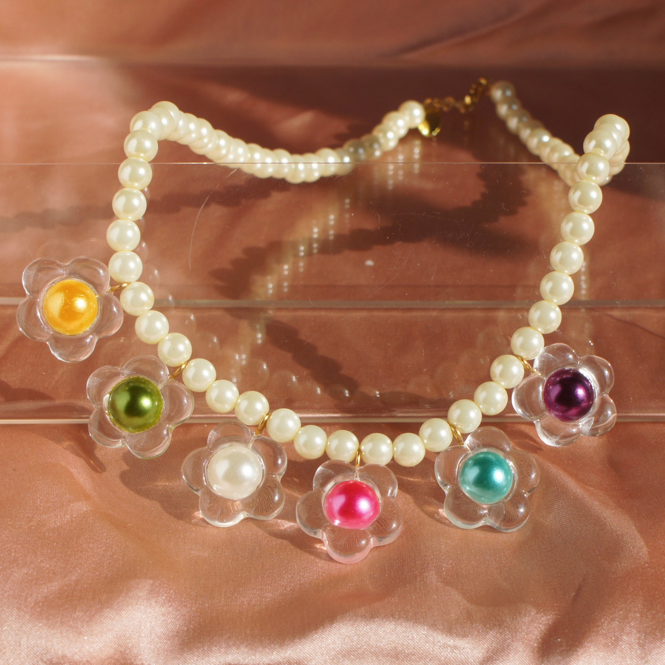Flower Power Resin Flower and Pearl Necklace