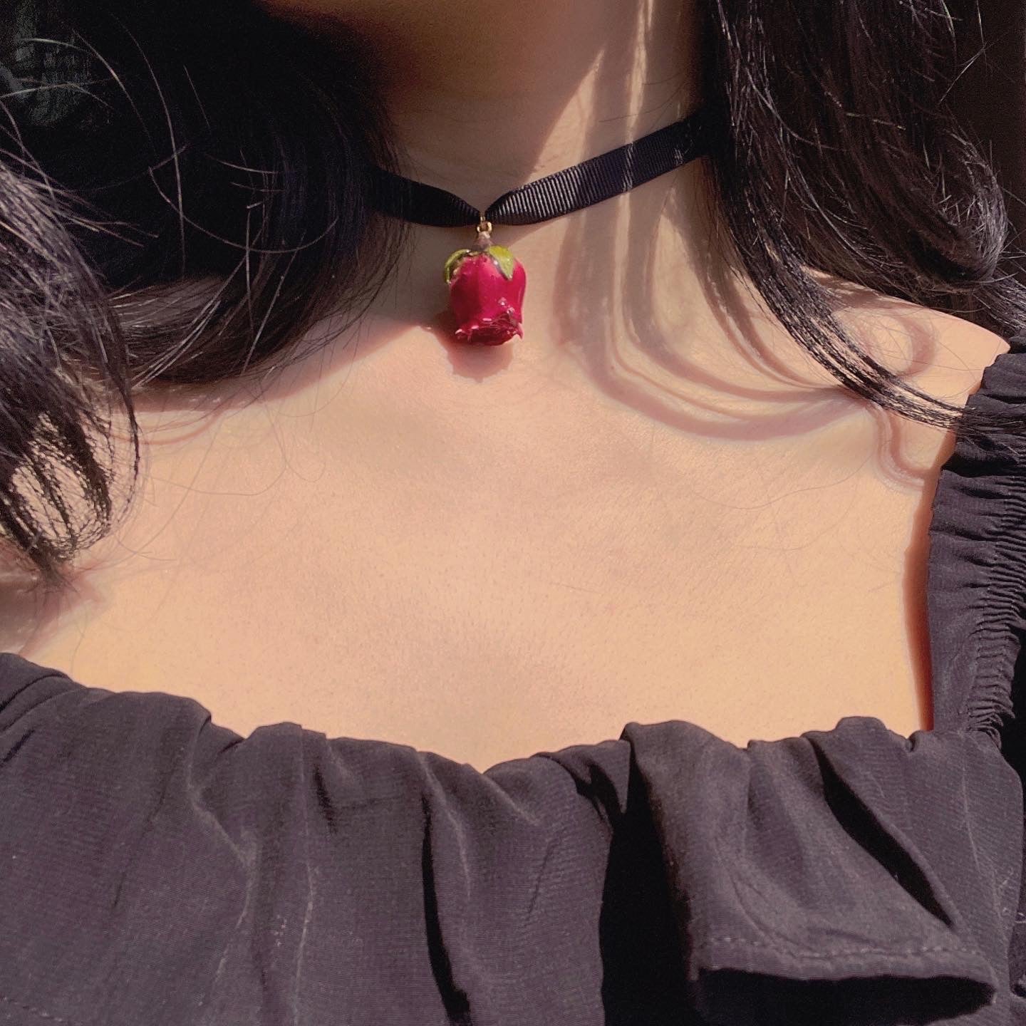 *REAL FLOWER* Grande Amore Rosebud Ribbon Choker Necklace