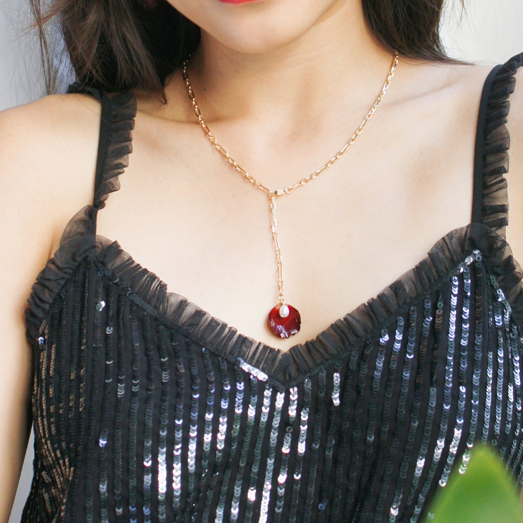 *REAL FLOWER* Grande Amore Rose Petal and Freshwater Pearl Chain Necklace
