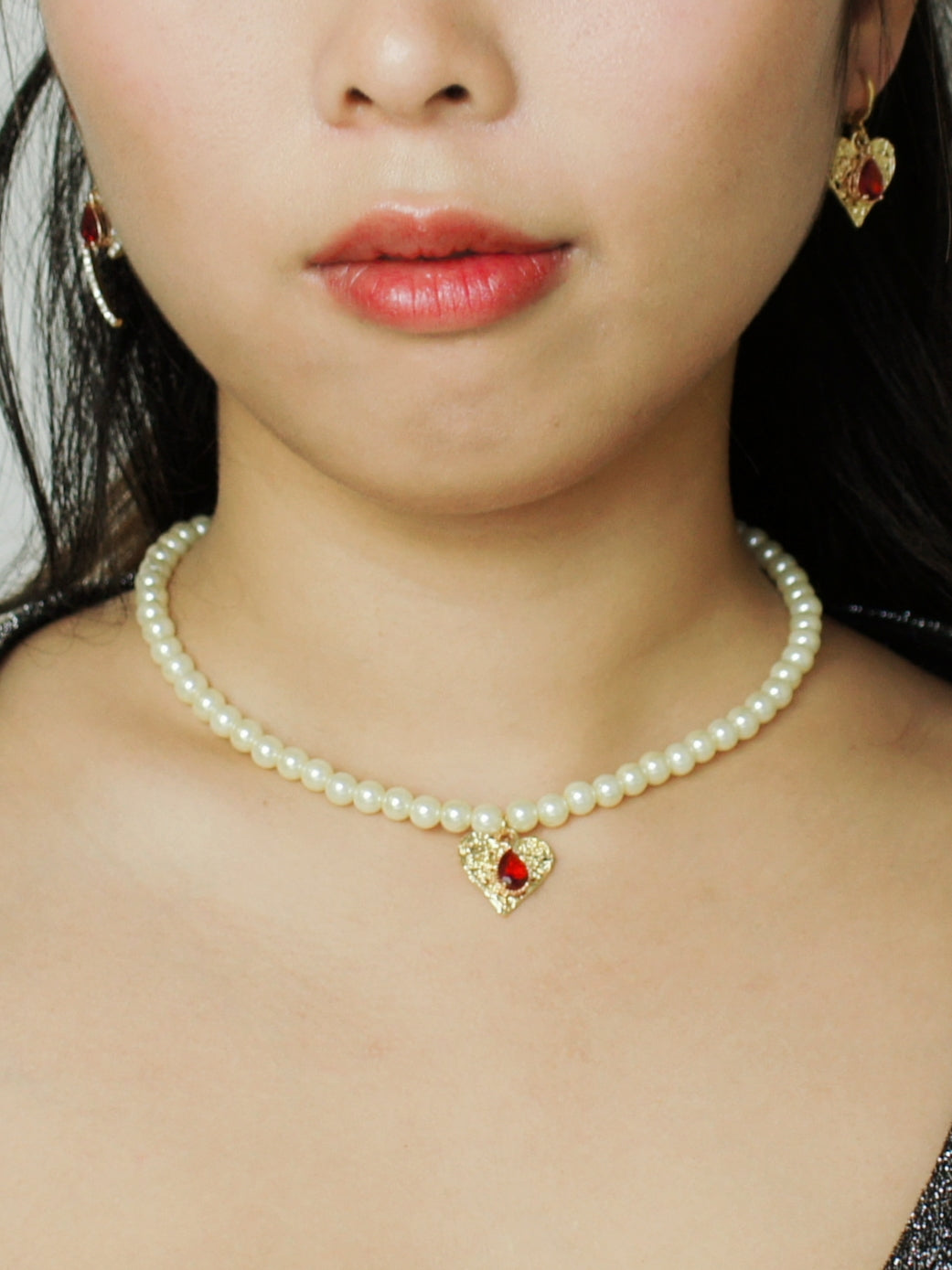 My Precious Faux Pearl Collar Necklace with Crystal and Textured Heart Pendant
