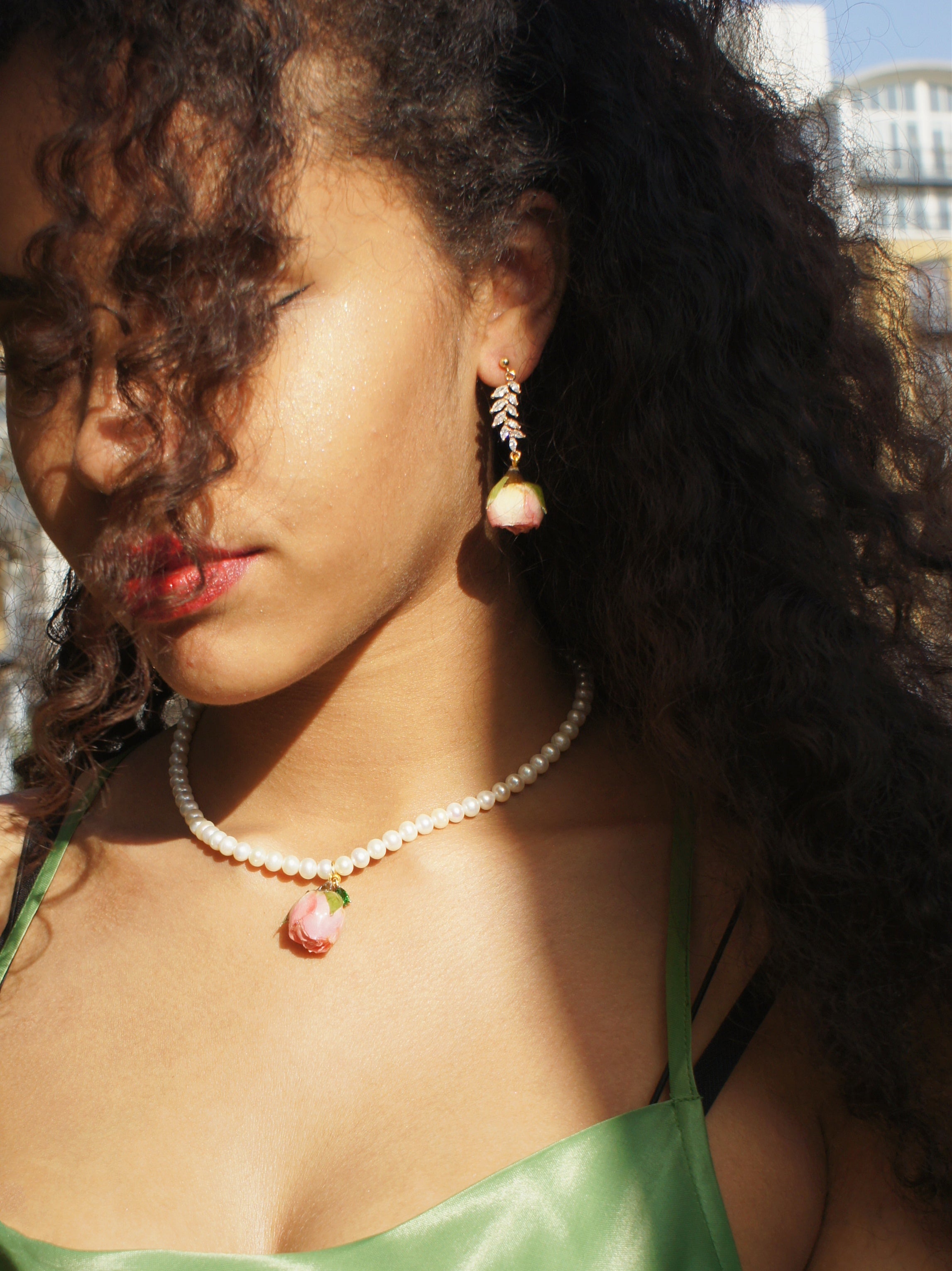 *REAL FLOWER* Rosa Brillante Rosebud Drop Earrings with Crystal Leaves