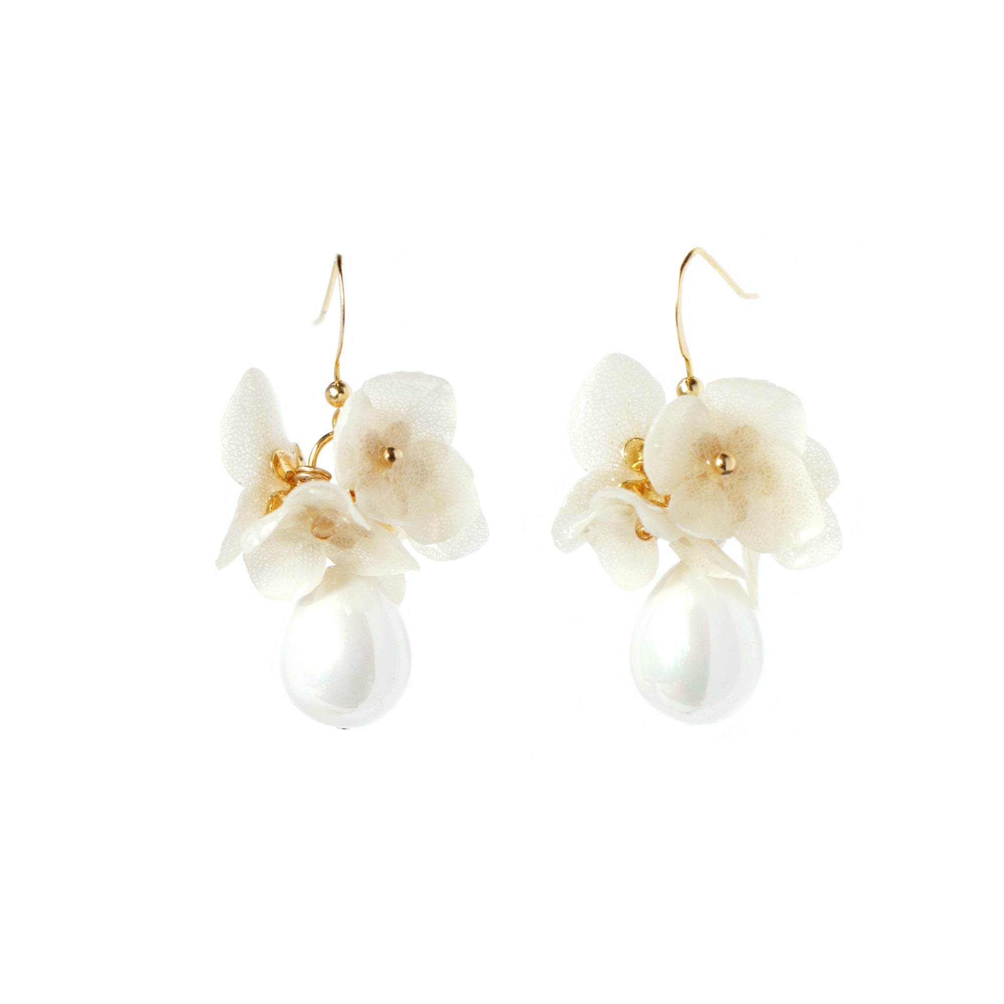 *REAL FLOWER* Verena Hydrangea Pearl Drop Earrings