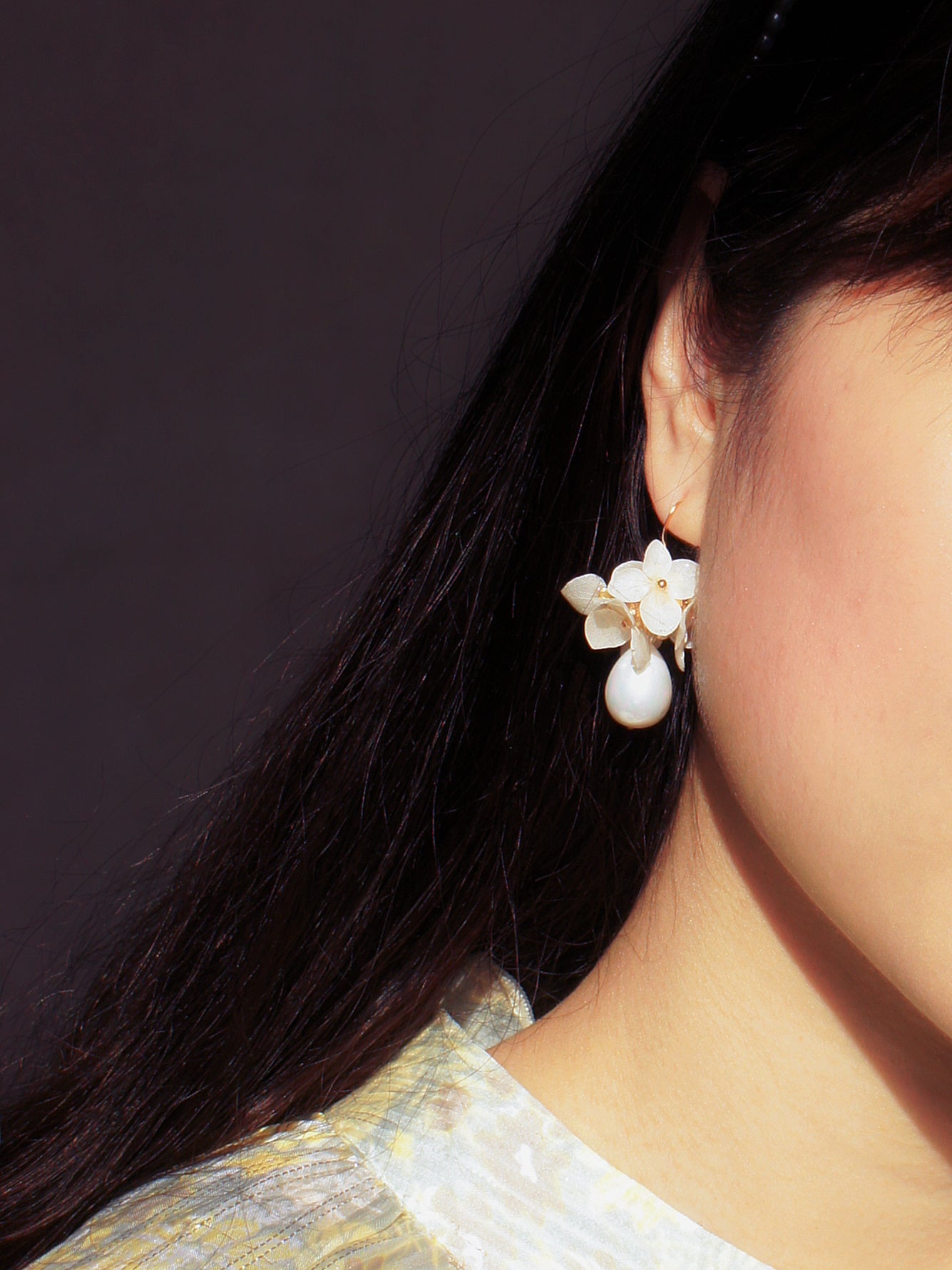 *REAL FLOWER* Verena Hydrangea Pearl Drop Earrings